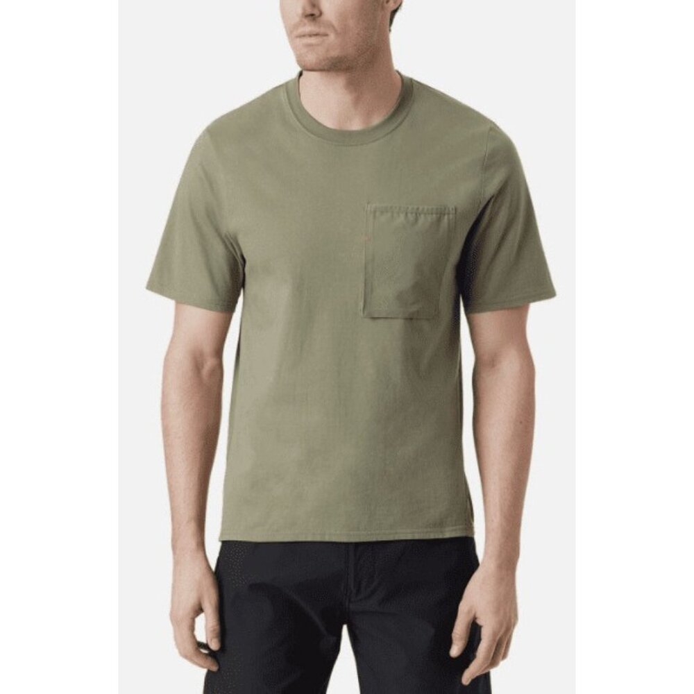 Bass Outdoor Men Regular fit Short Sleeve T-Shirt Shirt Size M Green Solid
